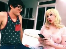 Сексуальные фантазии развратной транс мачехи