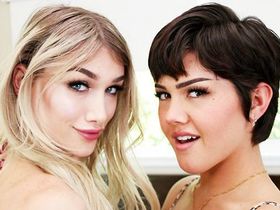 Красивая и еще красивее